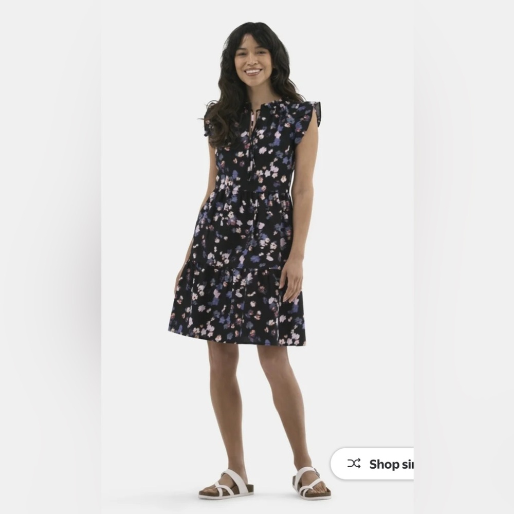 Floral Tiered Cap-Sleeve Dress in Black